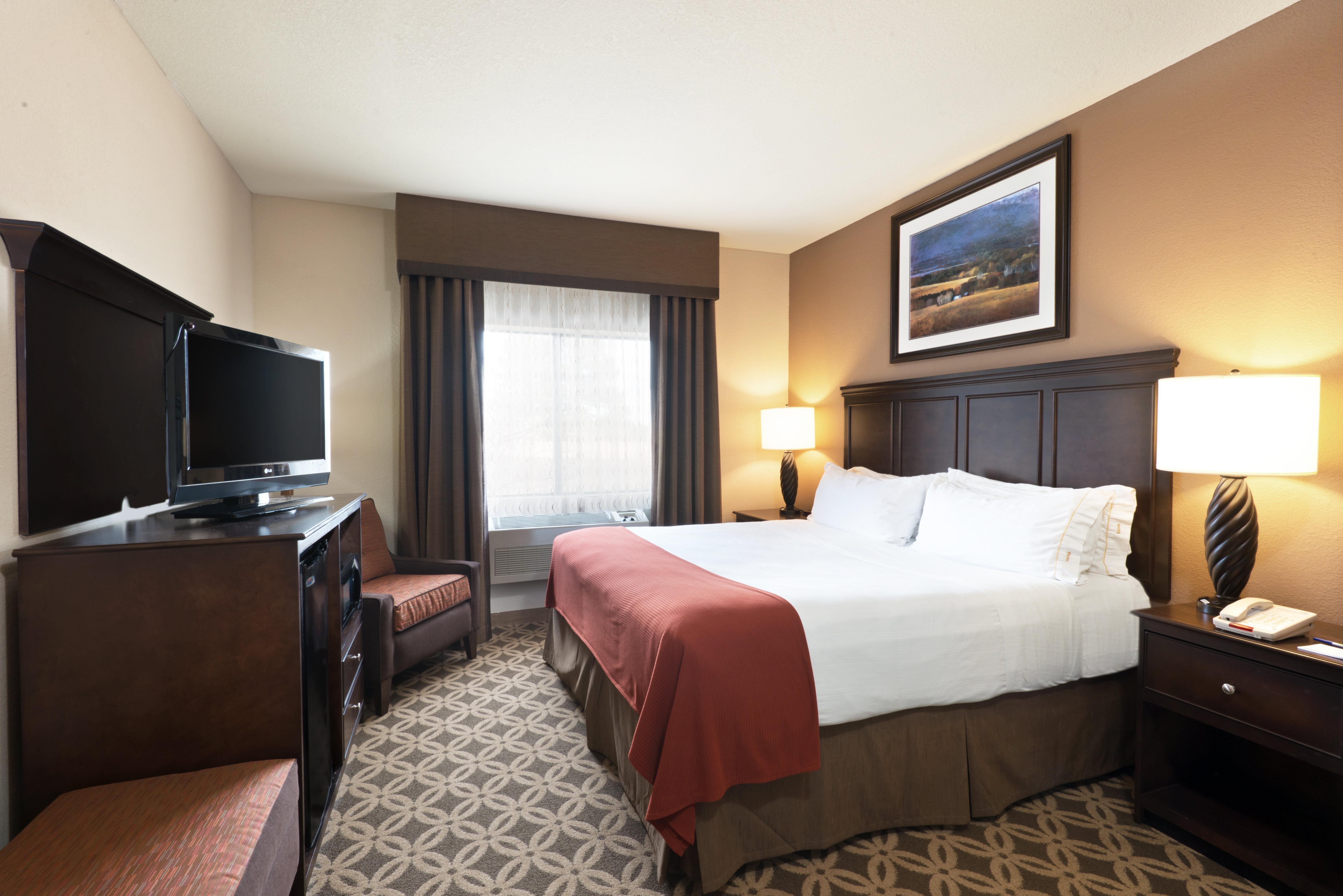 Holiday Inn Express Show Low By Ihg Екстериор снимка