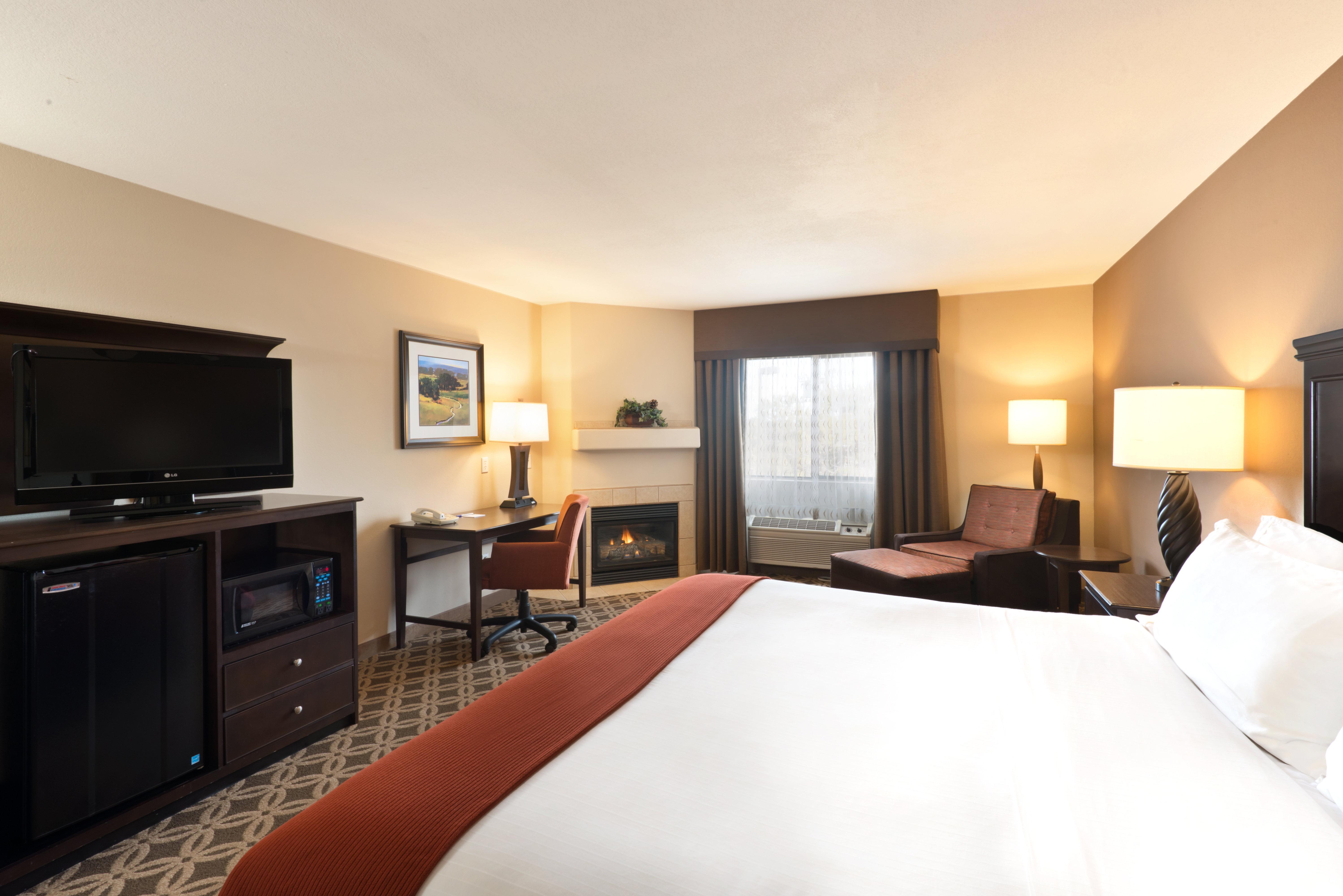 Holiday Inn Express Show Low By Ihg Екстериор снимка